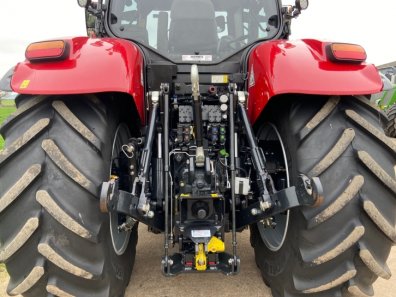 Case CVX 200