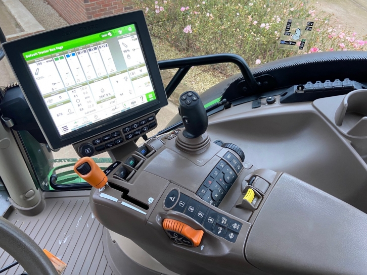 John Deere 6155R
