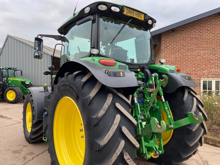 John Deere 6155R
