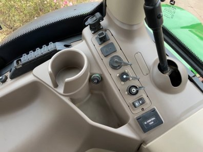 John Deere 6155R