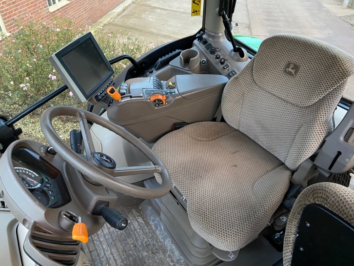John Deere 6155R