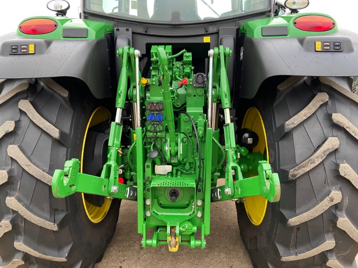 John Deere 6155R