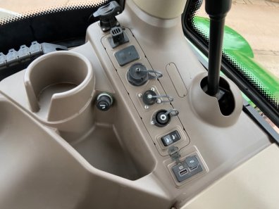 John Deere 6155R