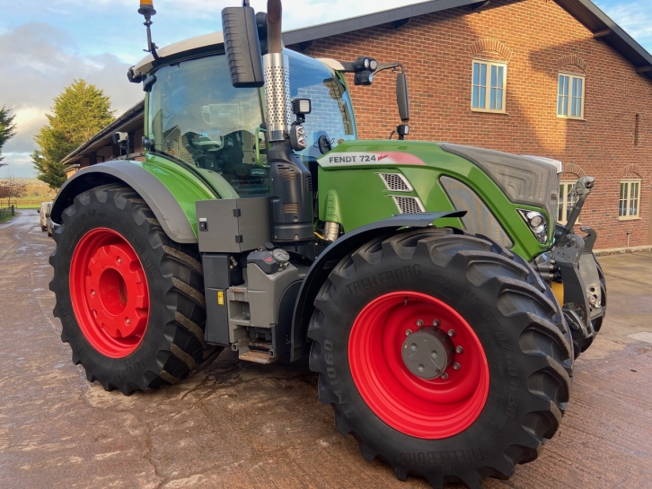 Fendt 724 Profi-Plus