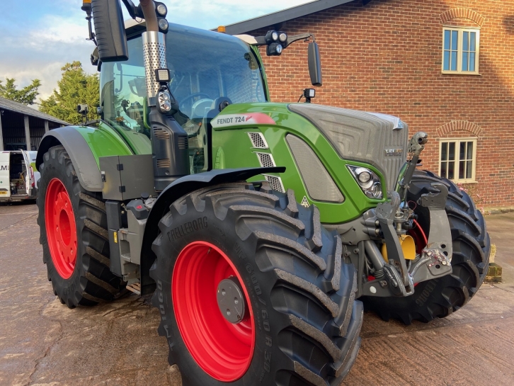 Fendt 724 Profi-Plus