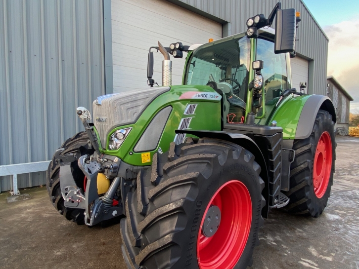 Fendt 724 Profi-Plus