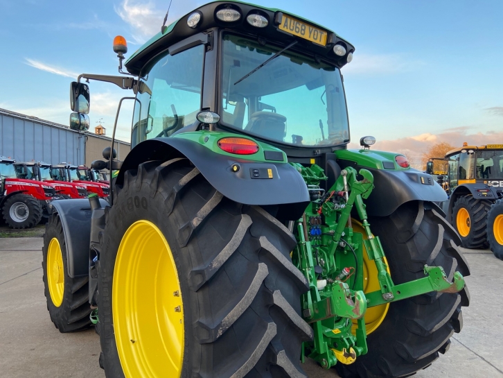 John Deere 6155R
