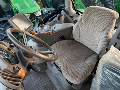 John Deere 6155R
