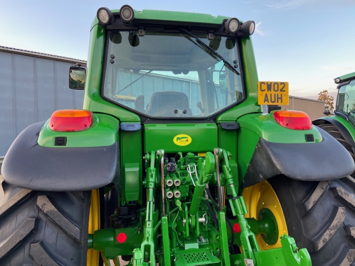 John Deere 6420
