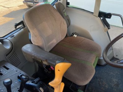 John Deere 6420