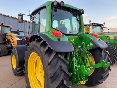 John Deere 6420