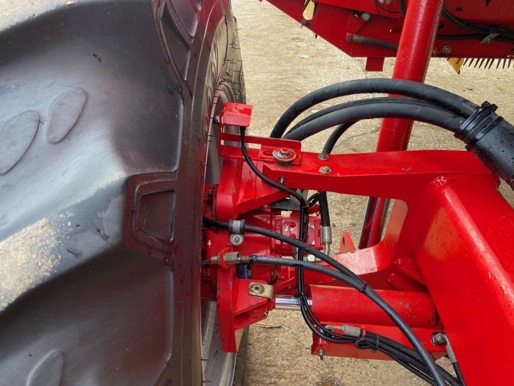 Grimme GT170S Potato harvester
