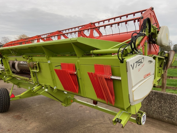 Claas Lexion 570C combine