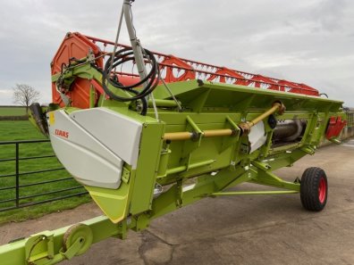 Claas Lexion 570C combine
