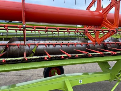 Claas Lexion 570C combine