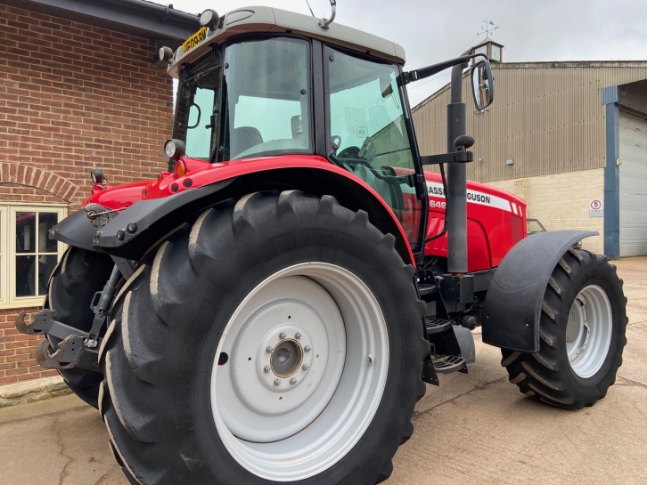 Massey Ferguson 6495