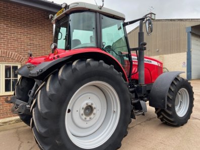Massey Ferguson 6495