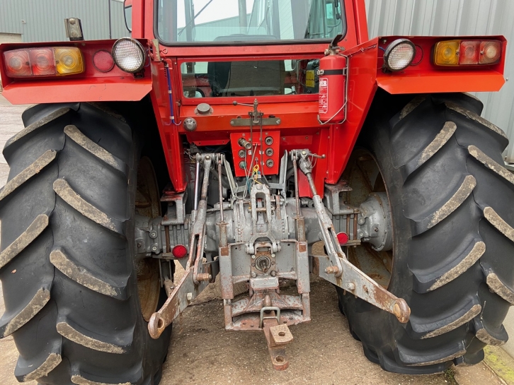 Massey Ferguson 590