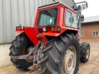 Massey Ferguson 590