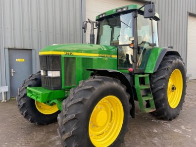 John Deere 7710