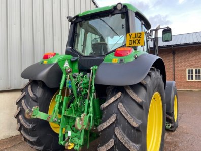 John Deere 6830