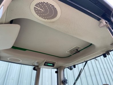 John Deere 6830