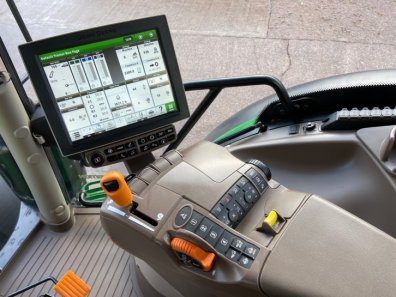 John Deere 6155R