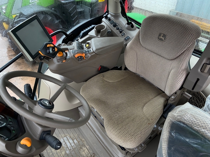 John Deere 6155R Ultimate