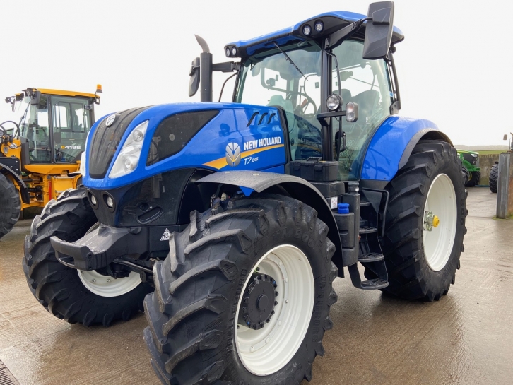 New Holland T7.245