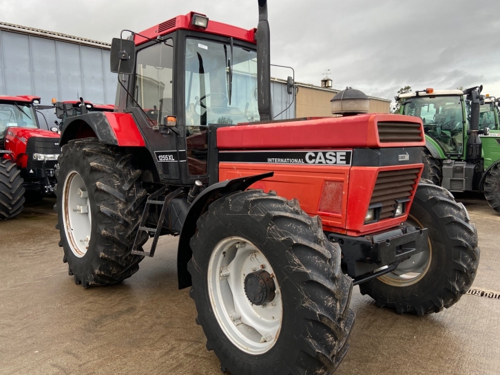 International 1255XL