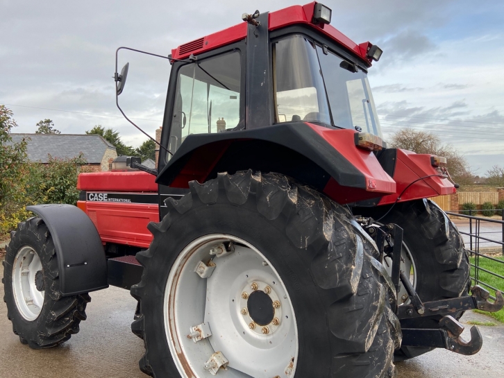 International 1255XL