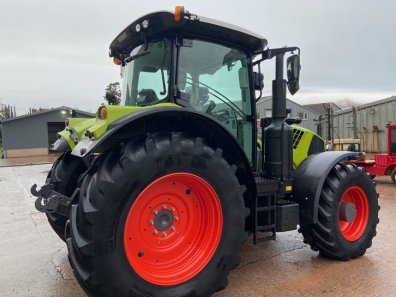 Claas Arion 650 CIS Plus