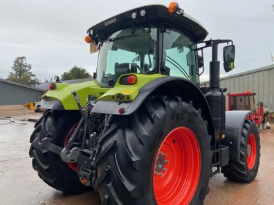 Claas Arion 650 CIS Plus