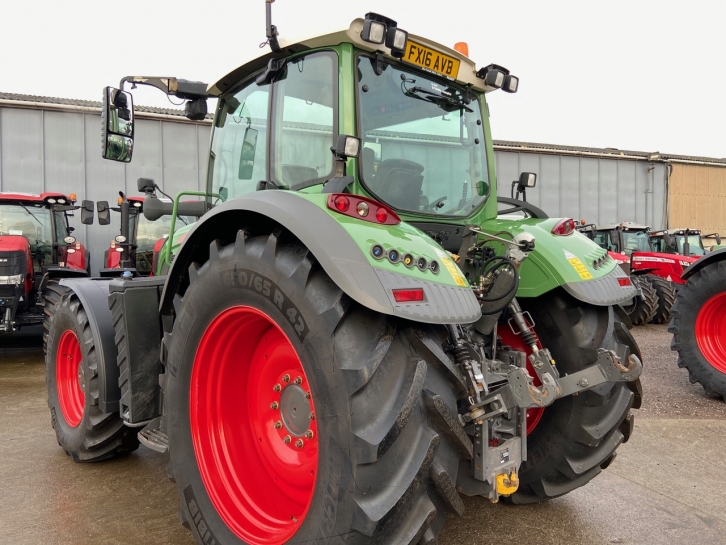 Fendt 724 Profi-Plus