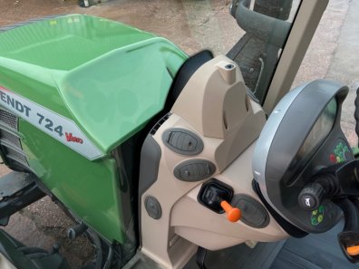 Fendt 724 Profi-Plus