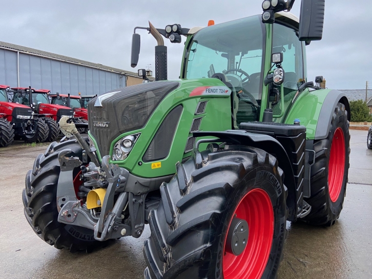 Fendt 724 Profi-Plus