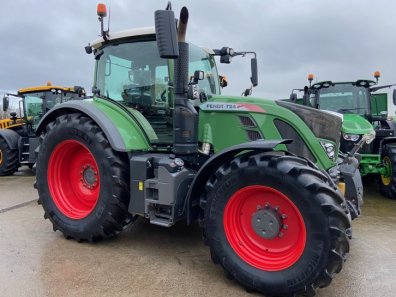 Fendt 724 Profi-Plus