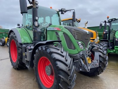 Fendt 724 Profi-Plus