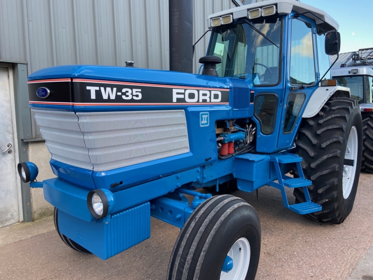Ford TW35