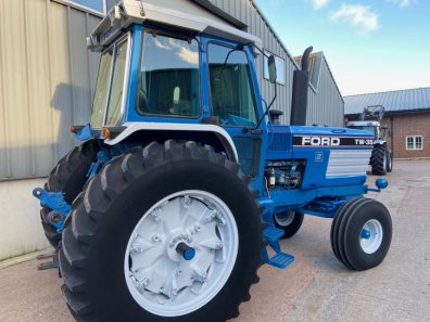 Ford TW35