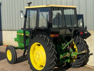 John Deere 1040