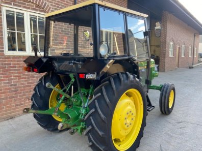 John Deere 1040