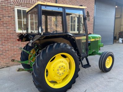 John Deere 1040