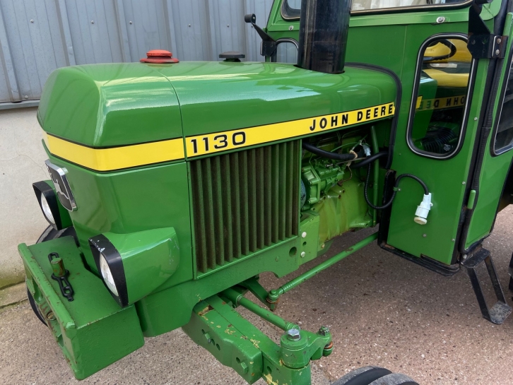 John Deere 1130