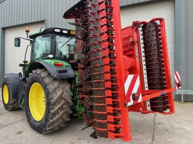 Kuhn HR 5004 power harrow