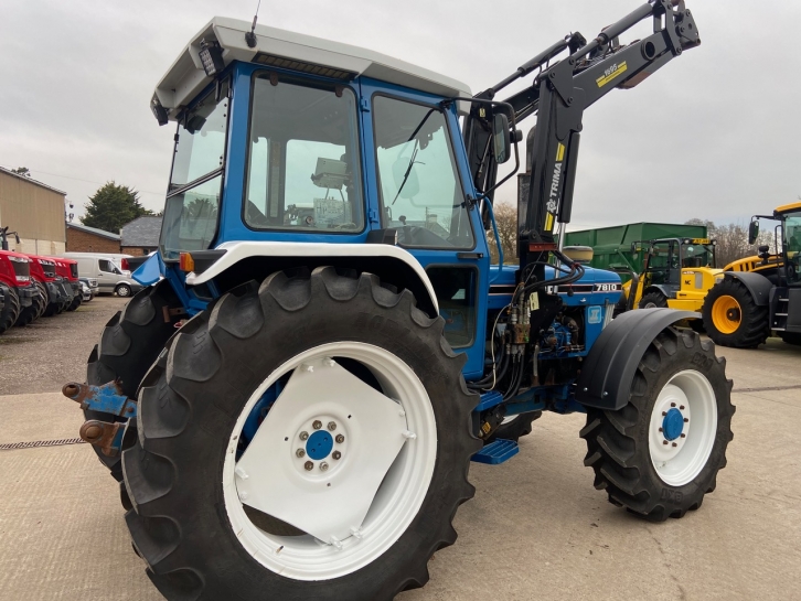 Ford 7810 II