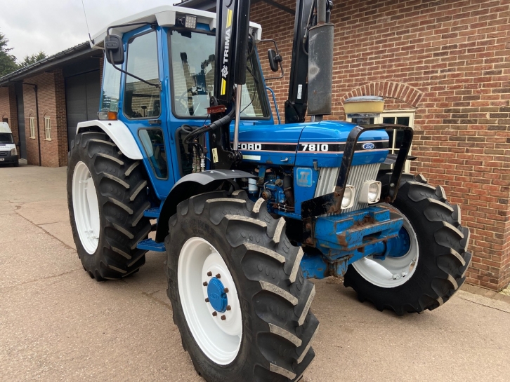 Ford 7810 II
