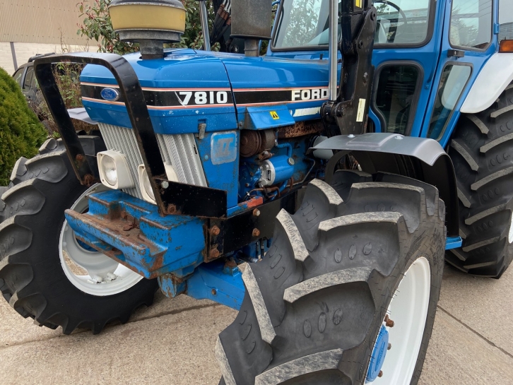 Ford 7810 II