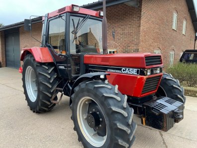 Case 1056XL