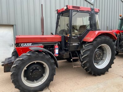 Case 1056XL